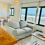 Frontsea House * Famara